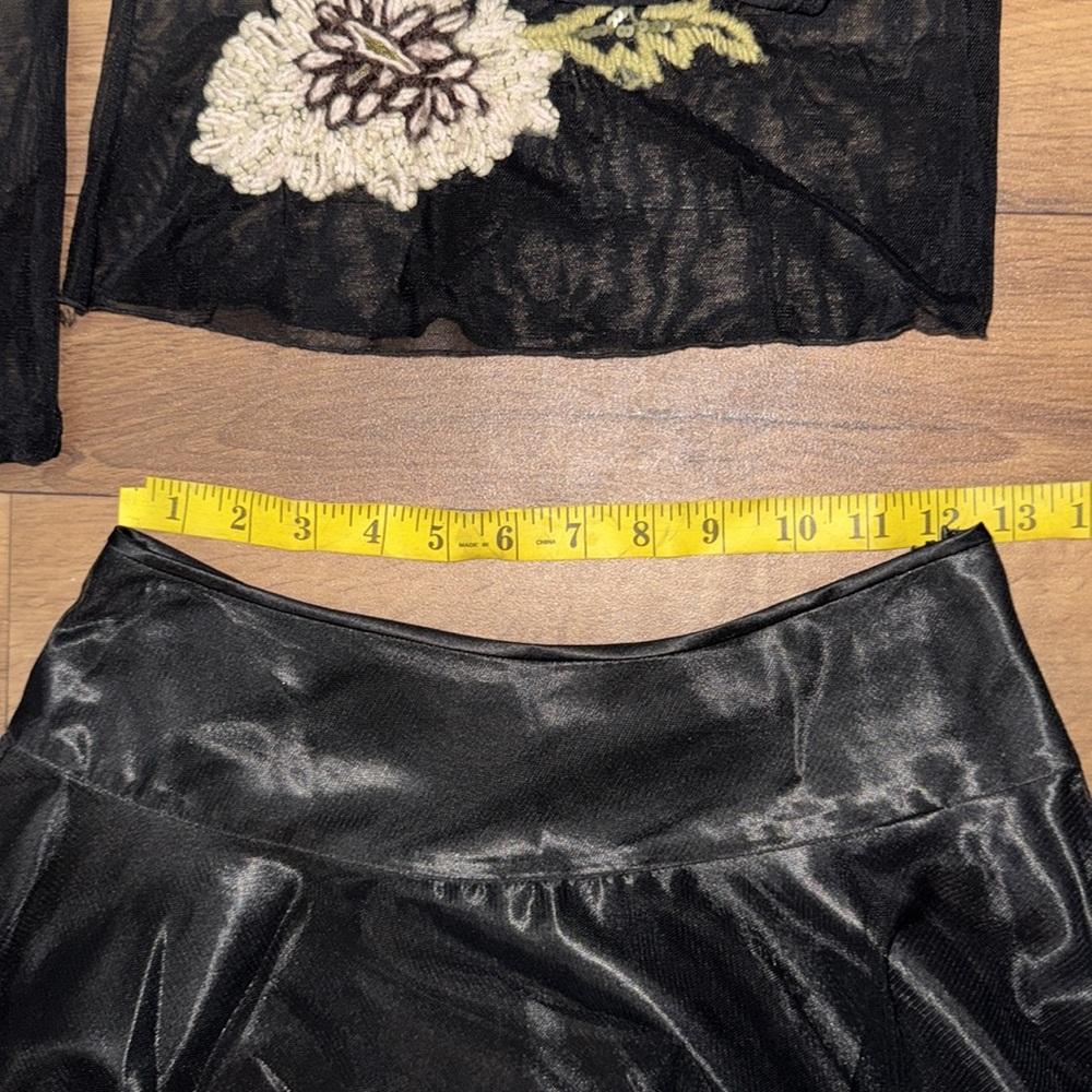 Betsey Johnson New York Size 4 & 6 Vintage 3 Piece Set Mesh Top Cami & Skirt 90s - Picture 15 of 16